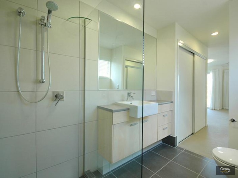 94/57 Grand Parade, Parrearra QLD 4575