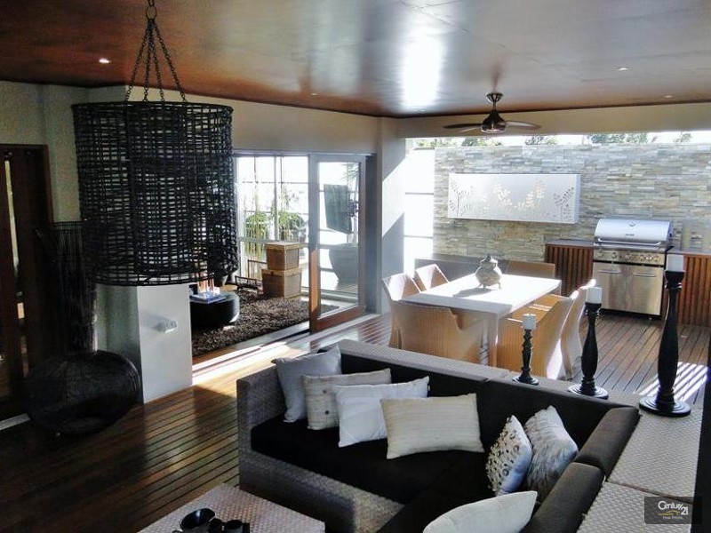 9 Ponytail Circuit, Mountain Creek QLD 4557