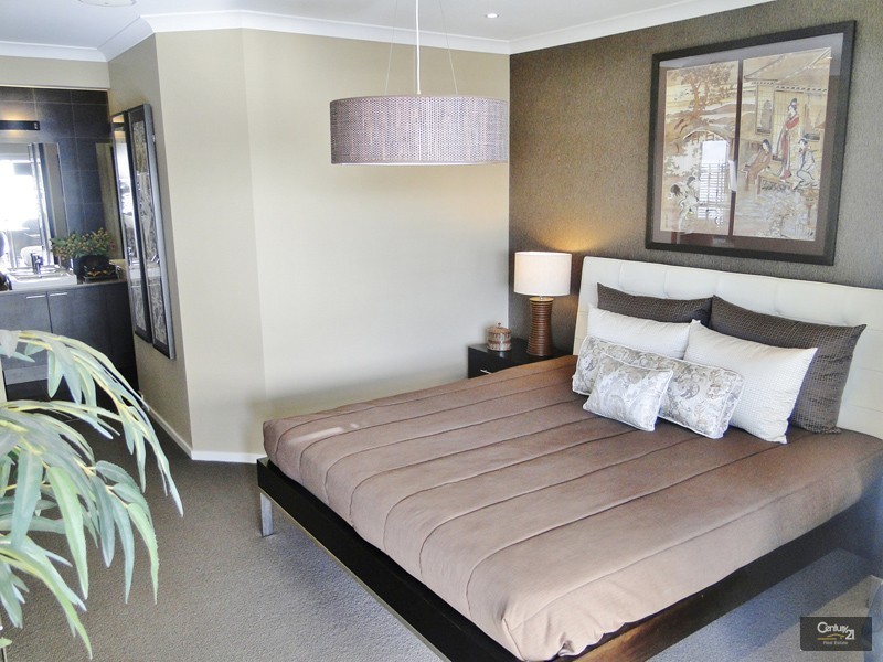 9 Ponytail Circuit, Mountain Creek QLD 4557