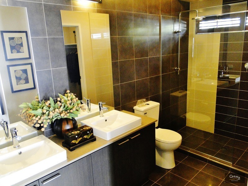 9 Ponytail Circuit, Mountain Creek QLD 4557