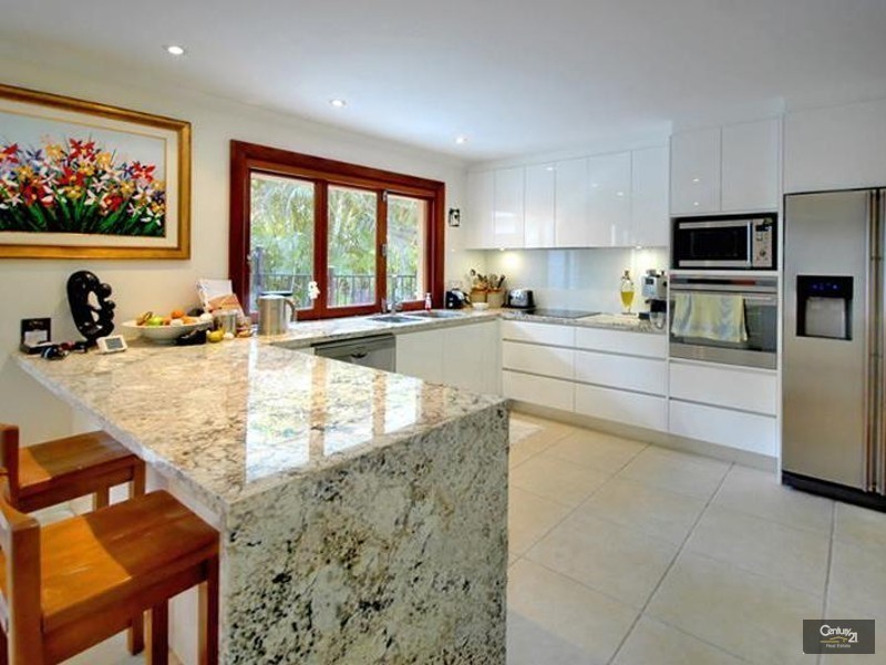 119 Oceanic Drive, Warana QLD 4575