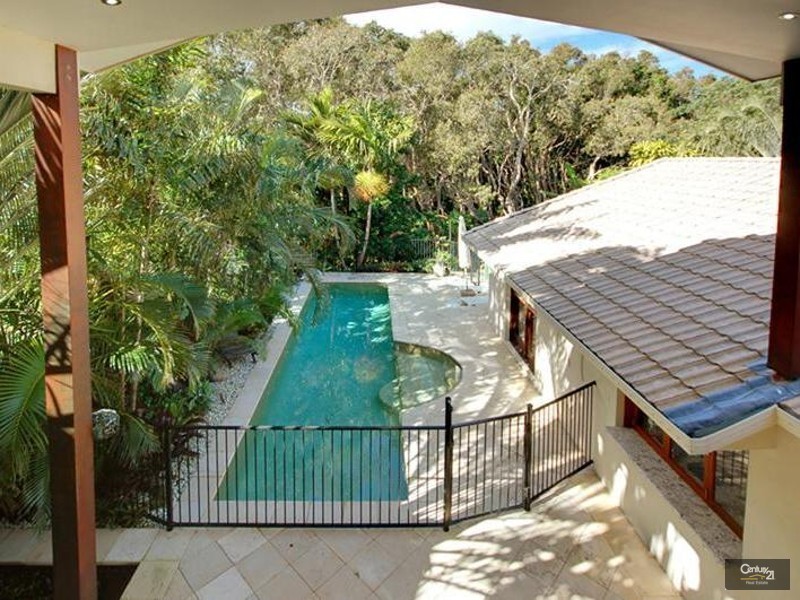 119 Oceanic Drive, Warana QLD 4575