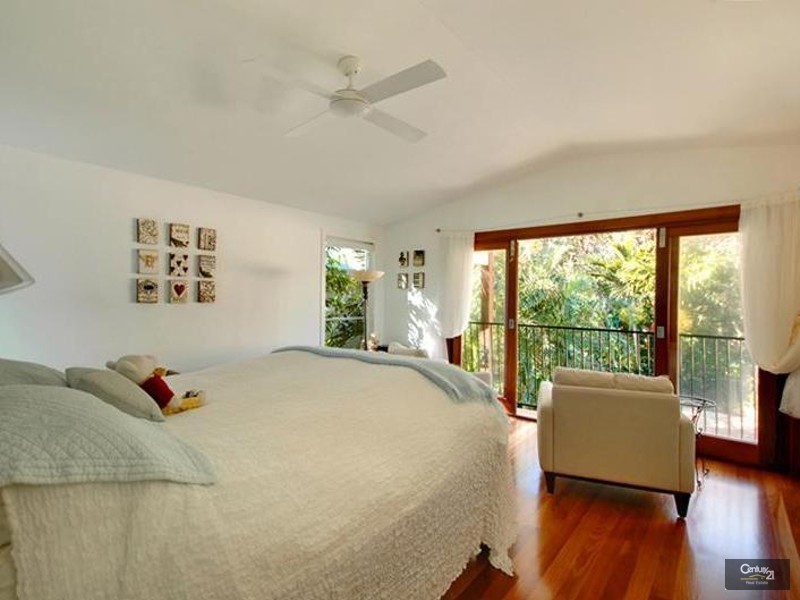 119 Oceanic Drive, Warana QLD 4575