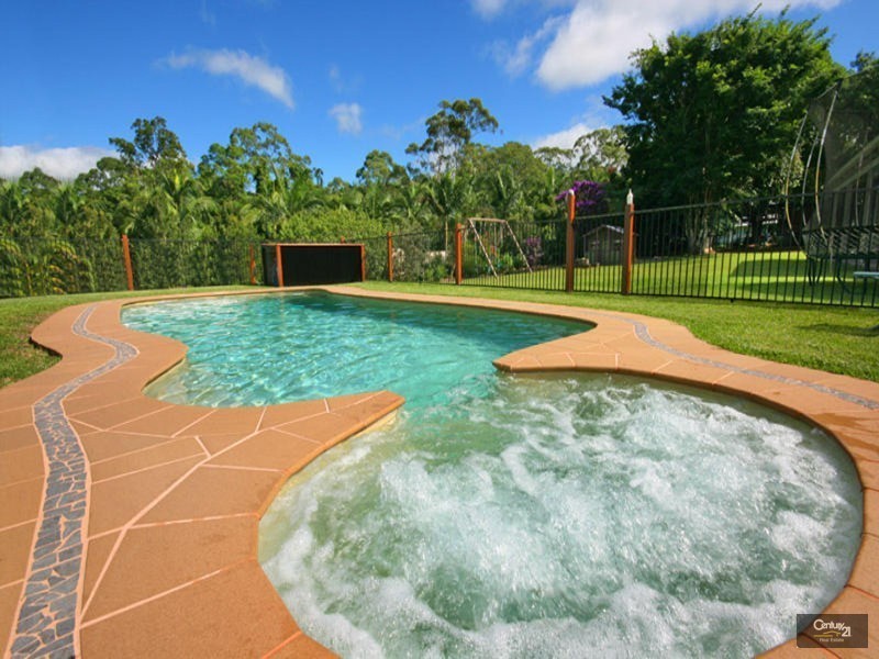 5 Malones Road, Diddillibah QLD 4559