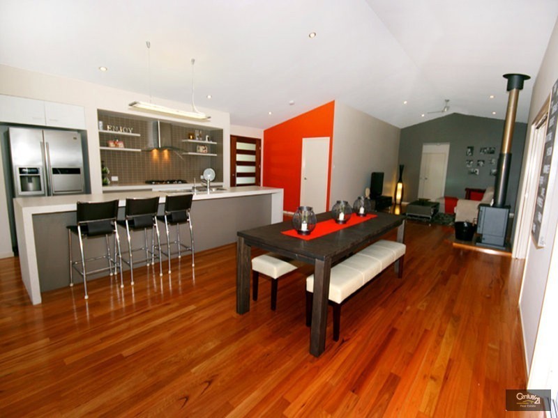 5 Malones Road, Diddillibah QLD 4559