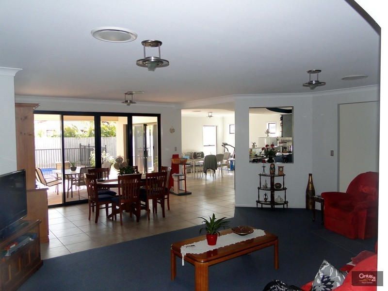 4 Coney Court, Mountain Creek QLD 4557