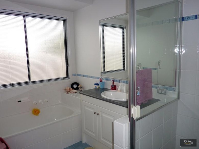 4 Coney Court, Mountain Creek QLD 4557