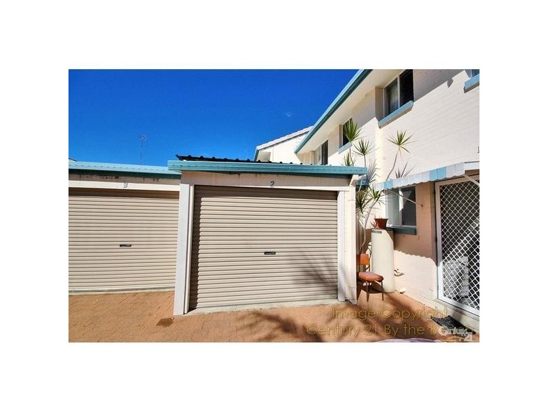 2/96 Amarina Avenue, Mooloolaba QLD 4557