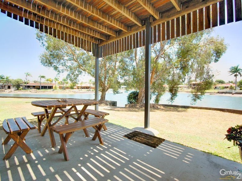 2/31 Pangarinda Place, Mooloolaba QLD 4557