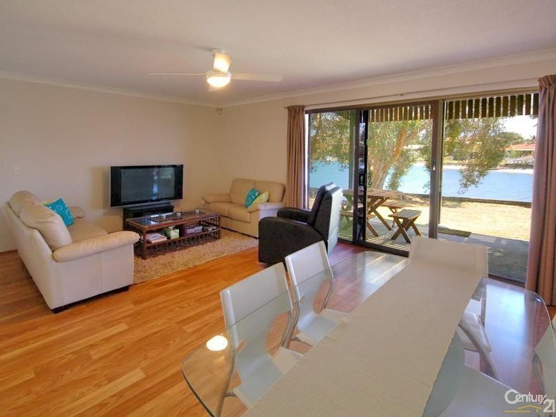 2/31 Pangarinda Place, Mooloolaba QLD 4557