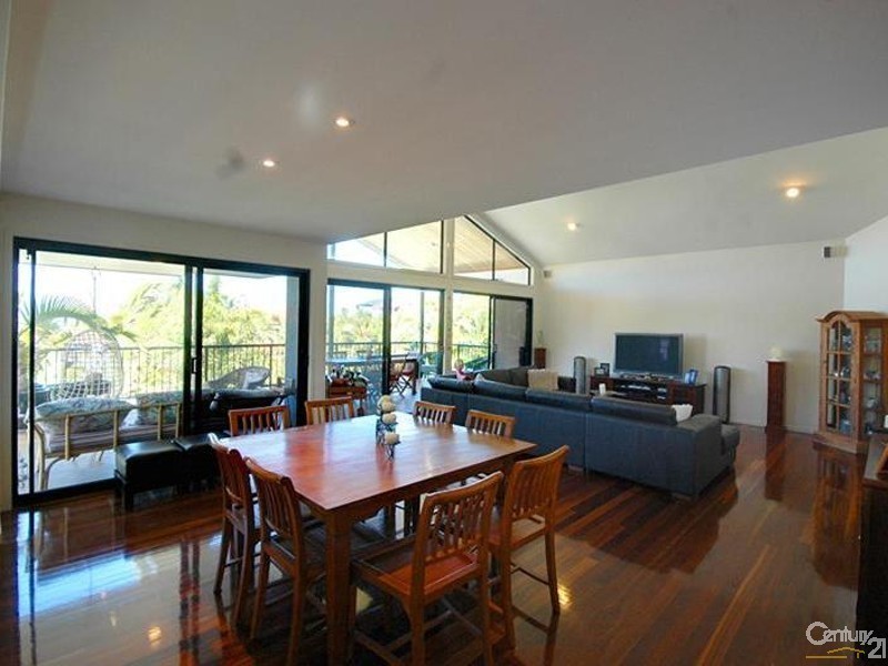 Alexandra Headland QLD 4572