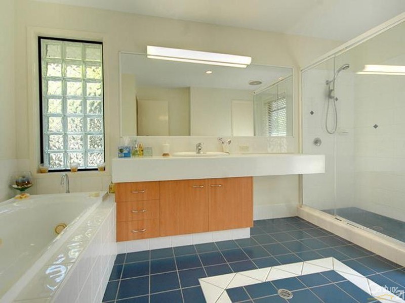 Alexandra Headland QLD 4572