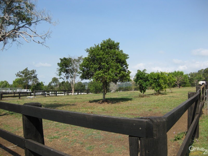 72 Willandra Place, Kureelpa QLD 4560