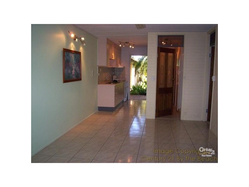 2/254 Alexandra Parade, Alexandra Headland QLD 4572