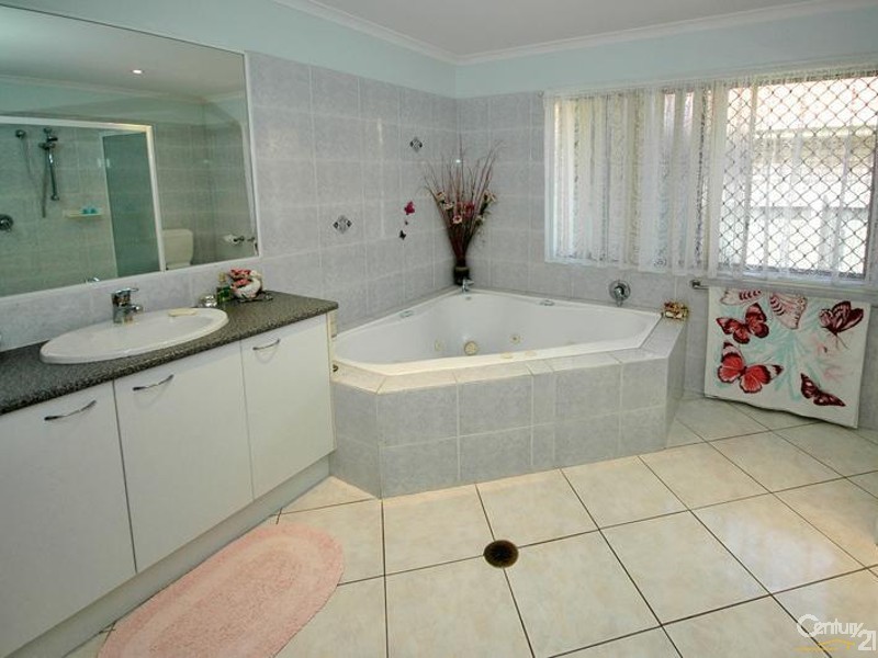 Mountain Creek QLD 4557