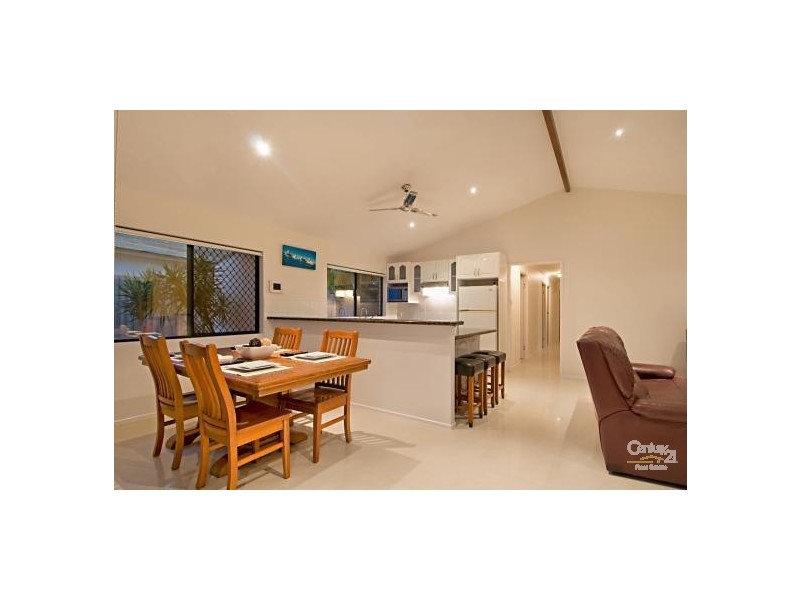 16 Boorook Street, Buddina QLD 4575