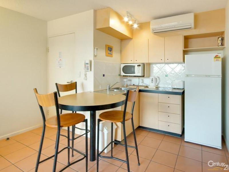 18/136-138 ‘Ocean Boulevard’ Alexandra Parade, Alexandra Headland QLD 4572