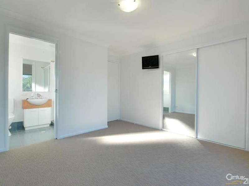 6 Riverbreeze Way, Kuluin QLD 4558