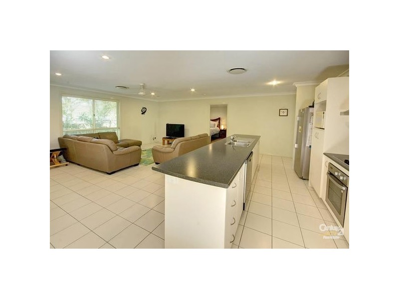 5 Scanlan Court, Buderim QLD 4556