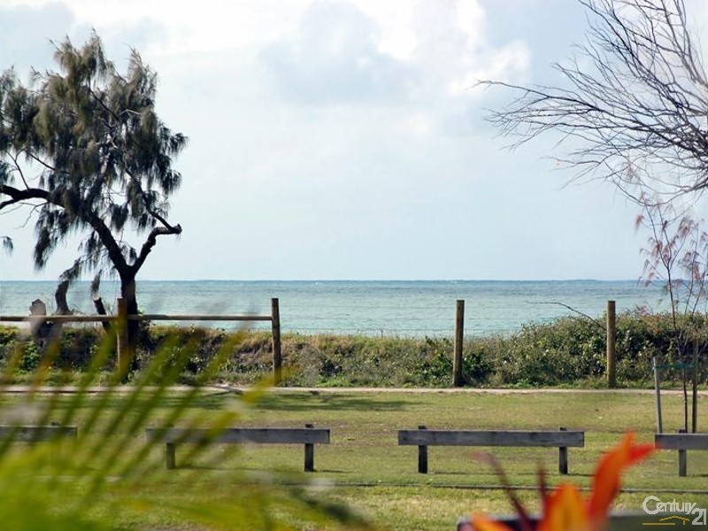 2/136-138 OCEAN BOULEVARD Alexandra Parade, Alexandra Headland QLD 4572