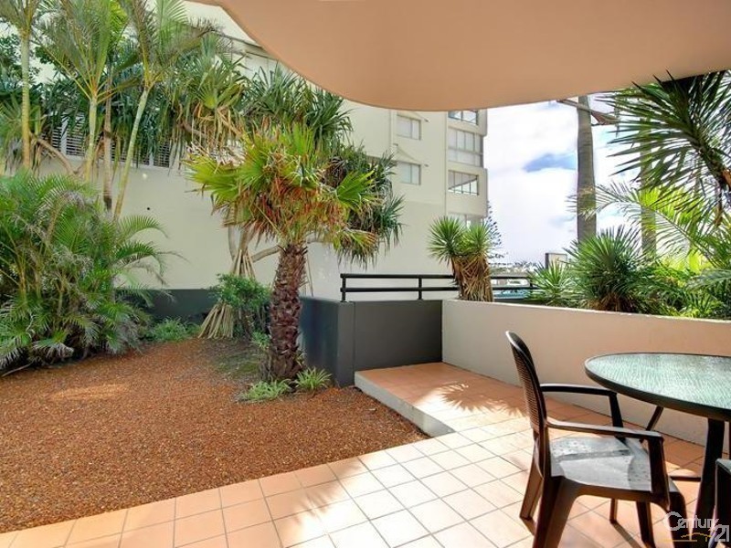 2/136-138 OCEAN BOULEVARD Alexandra Parade, Alexandra Headland QLD 4572