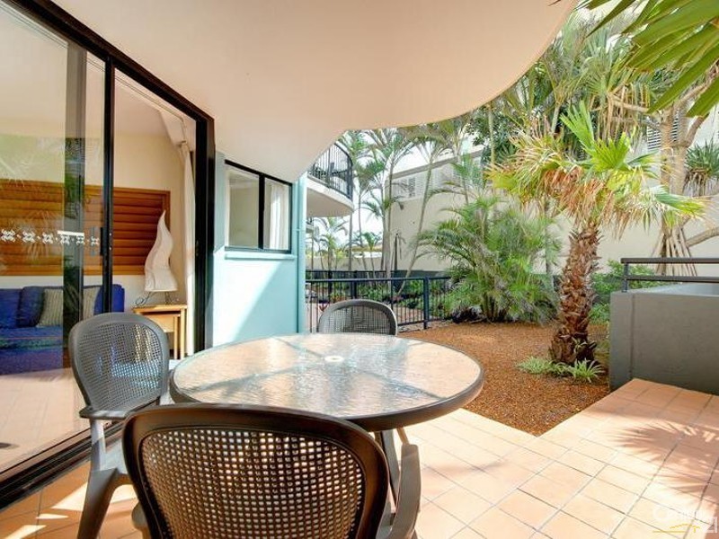 2/136-138 OCEAN BOULEVARD Alexandra Parade, Alexandra Headland QLD 4572