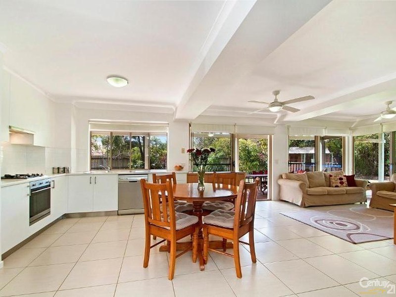 6 Kona Court, Mountain Creek QLD 4557