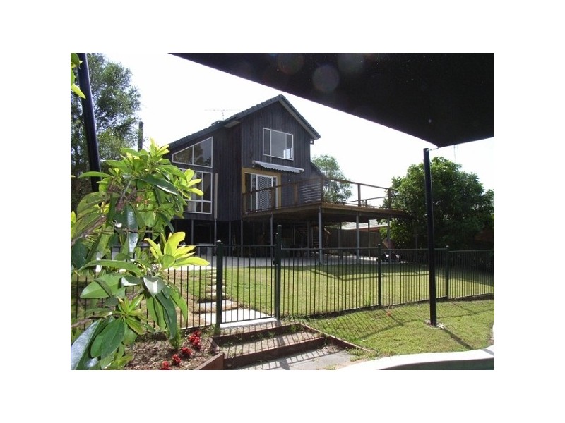 4 MERINO DRIVE, Helensvale QLD 4212