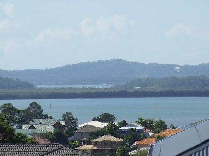 10 Melrose Court, Redland Bay QLD 4165