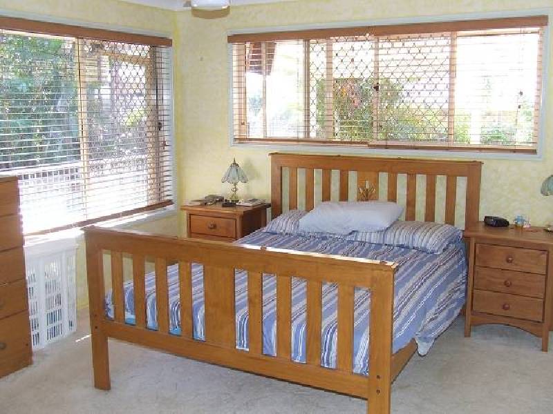 19 Moreton View Parade, Redland Bay QLD 4165