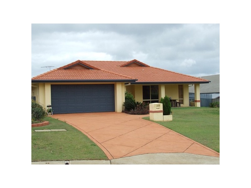 38 Penzance Drive, Redland Bay QLD 4165