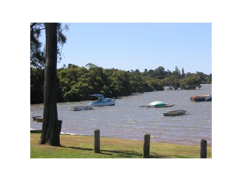 12 Wilkie Street, Redland Bay QLD 4165