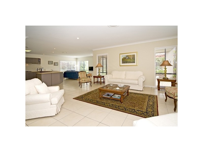 89 Penzance Drive, Redland Bay QLD 4165