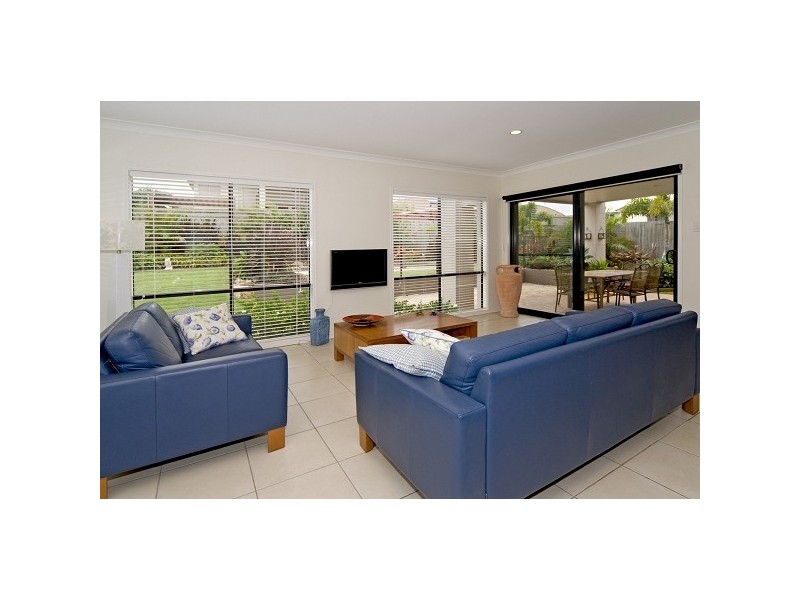 89 Penzance Drive, Redland Bay QLD 4165