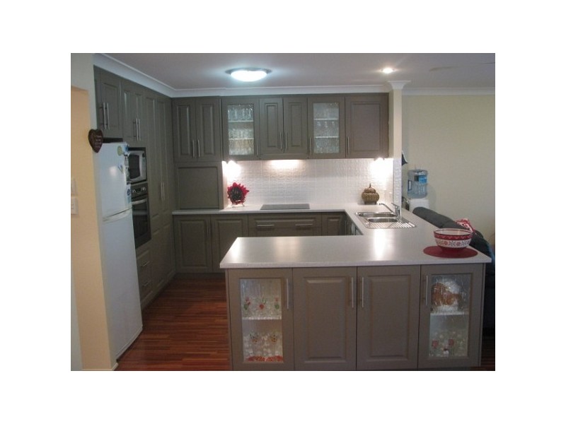 19 Daydream Street, Redland Bay QLD 4165