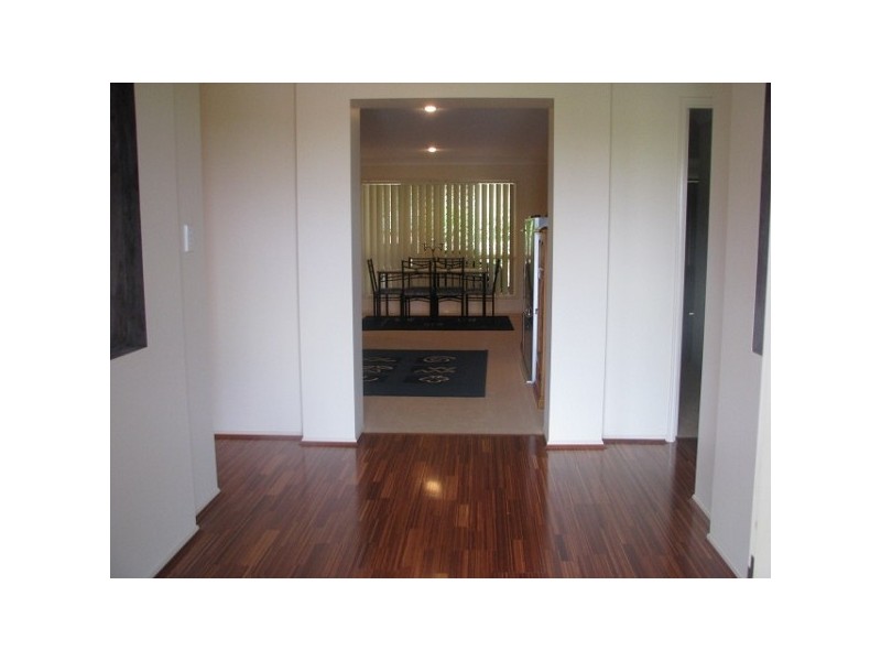 19 Daydream Street, Redland Bay QLD 4165