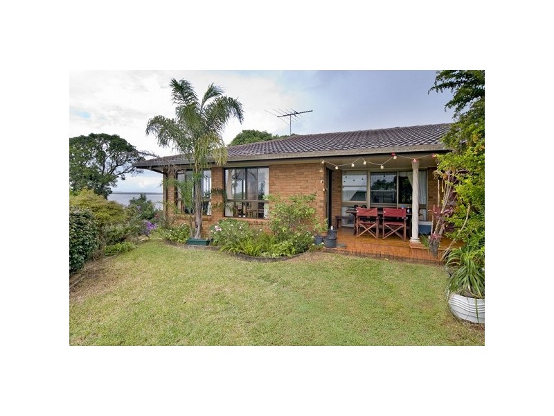 24 Wilson Esplanade, Redland Bay QLD 4165