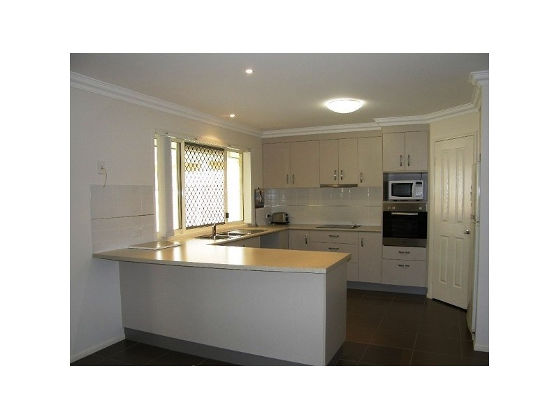 26 Emperor Drive, Redland Bay QLD 4165