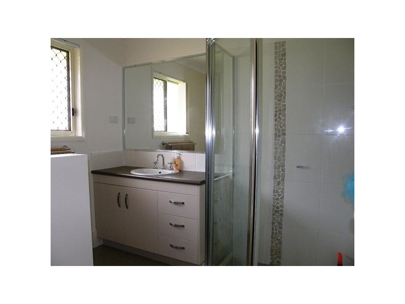 26 Emperor Drive, Redland Bay QLD 4165