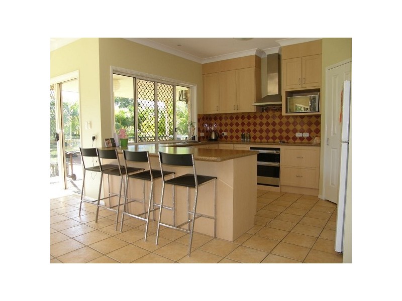 5 Malcomia Street, Redland Bay QLD 4165