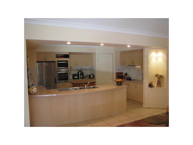 46 Attenborough Circuit, Redland Bay QLD 4165