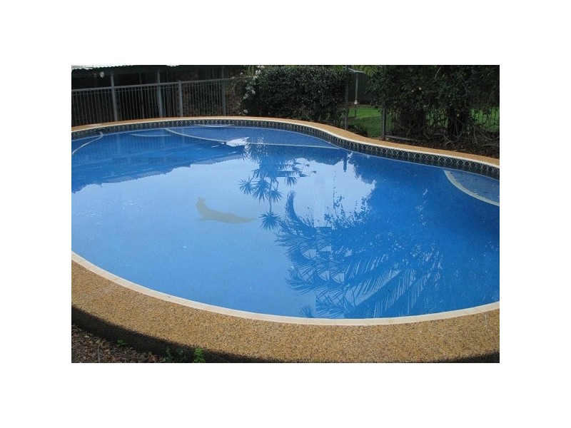 8 Sharven Avenue, Cleveland QLD 4163