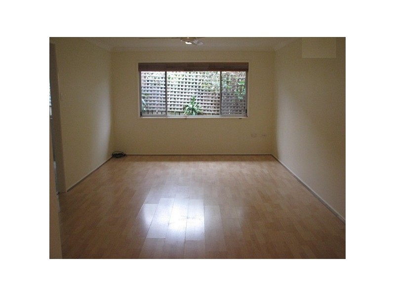 8 Sharven Avenue, Cleveland QLD 4163