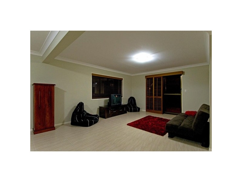 103 Channel Street South, Cleveland QLD 4163