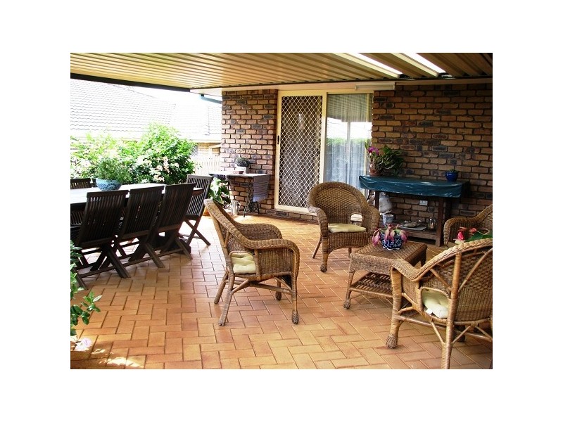 3 Viewfield Street, Redland Bay QLD 4165