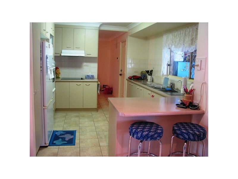 2 Darren Close, Victoria Point QLD 4165