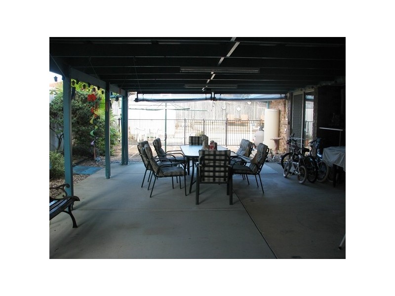 2 Darren Close, Victoria Point QLD 4165