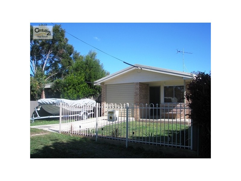 10 Mark St, Redland Bay QLD 4165