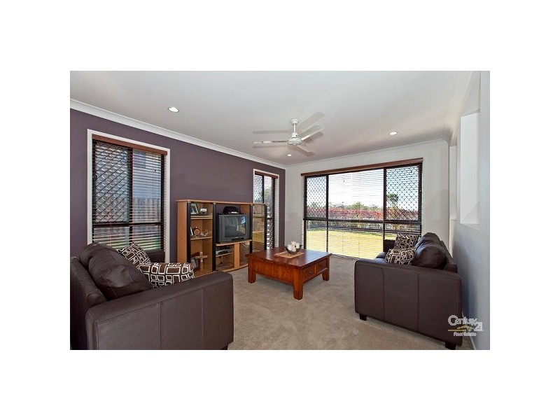 23 Aqua Crescent, Redland Bay QLD 4165