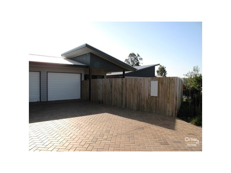 2/71 Sunningdale Drive, Redland Bay QLD 4165